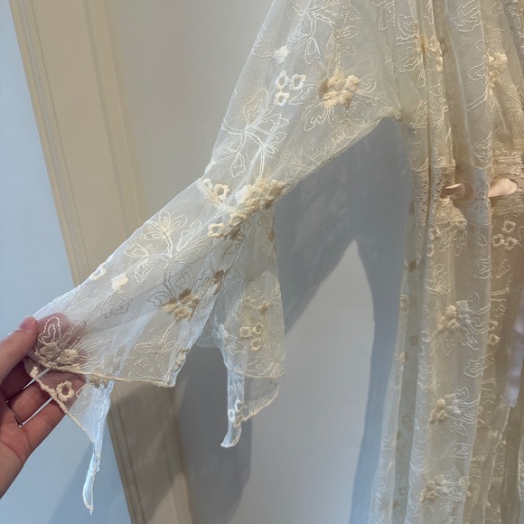 Claire Pettibone Lace Bridal/Maternity Robe size large - Picture 2 of 7